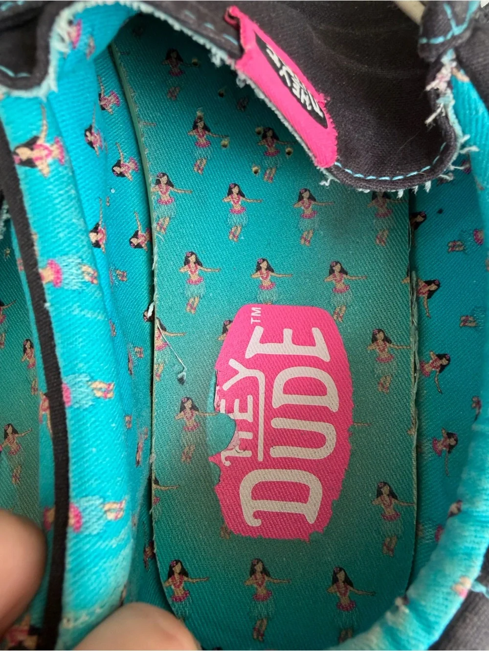 Hey Dude Wally Spring Break Pool Party Black Fuchsia Men’s Size 8